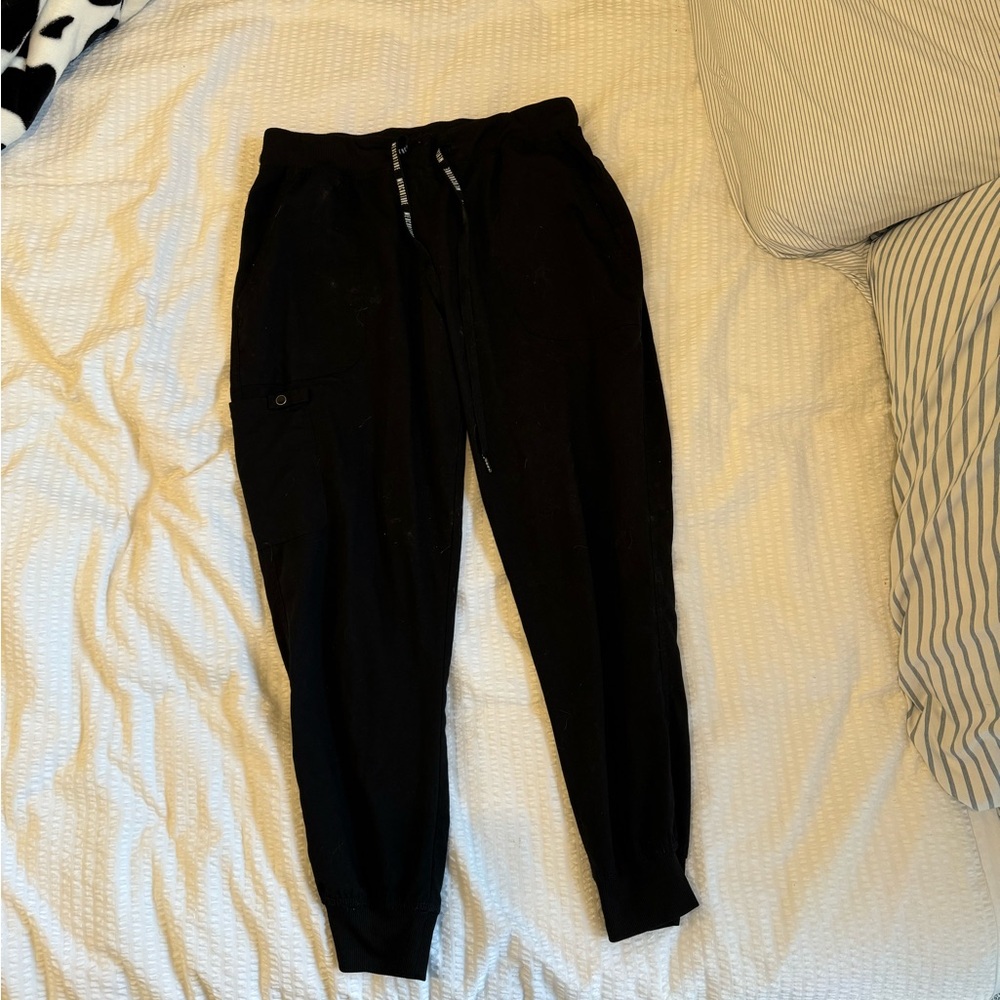 Med Couture Touch 5 Pocket Cargo Yoga Jogger Scrub Pants-  Black